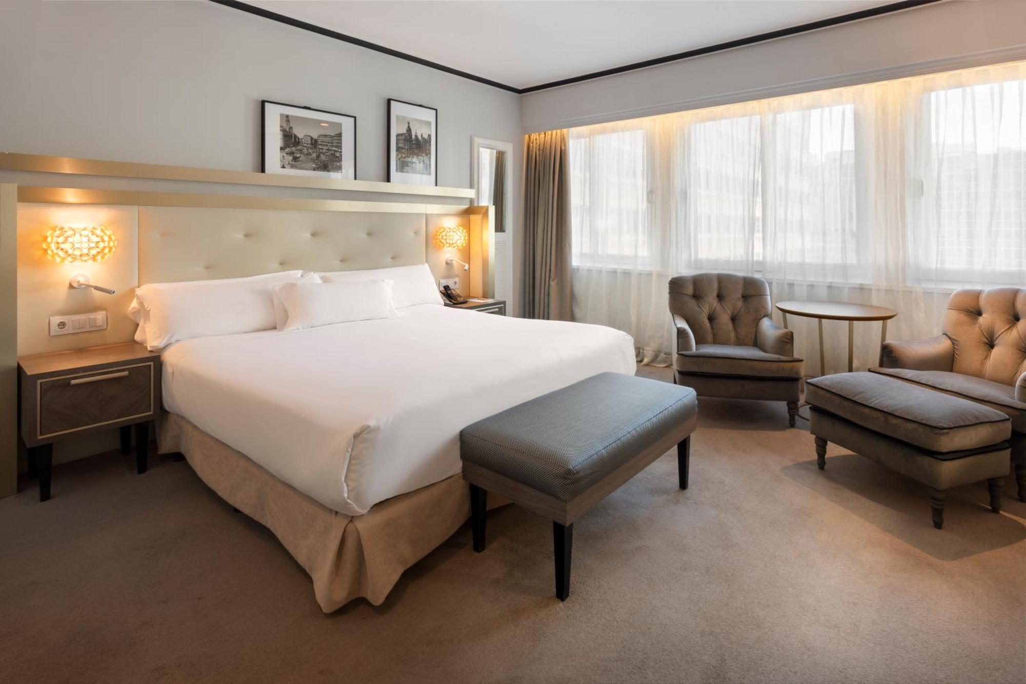 Hotel Melia Castilla 4*